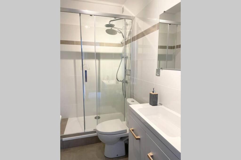 Mon Appart'Hotel - Climatisation Avec Parking Gratuit Brive-la-Gaillarde Dış mekan fotoğraf